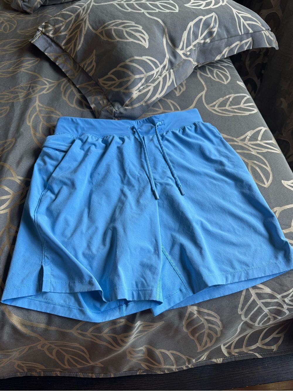 lululemon athletica sky blue drawstring athletic shorts